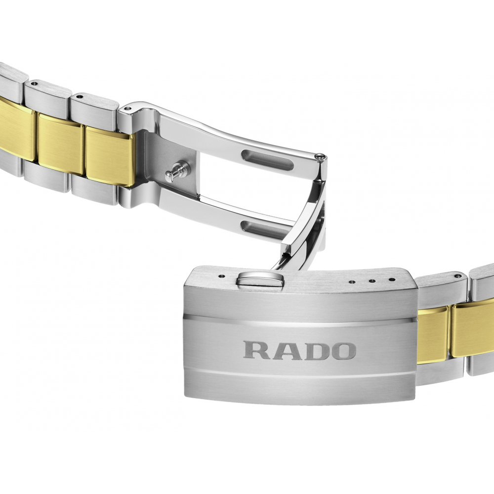 Часы Rado HyperChrome R32280153